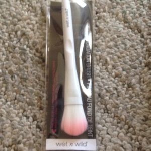 Foundation brush